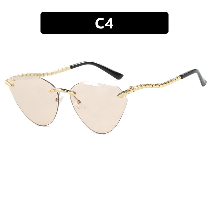 Damen Cat-Eye Sonnenbrille mit einzigartigem goldenen Rahmendesign und schützenden Gläsern Brehn