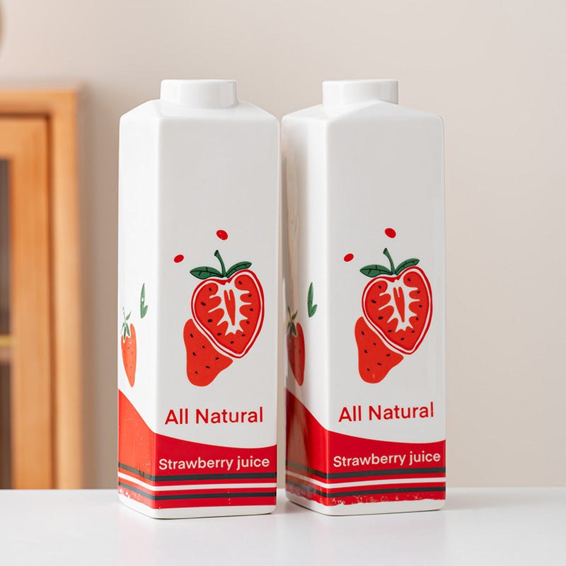 Dekorative Erdbeer-Saftflasche Vase