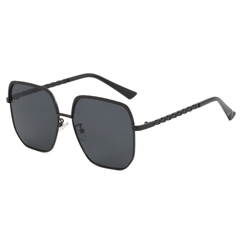 Damen modische Sonnenbrille mit quadratischem Rahmen und stilvollen Details Brehn