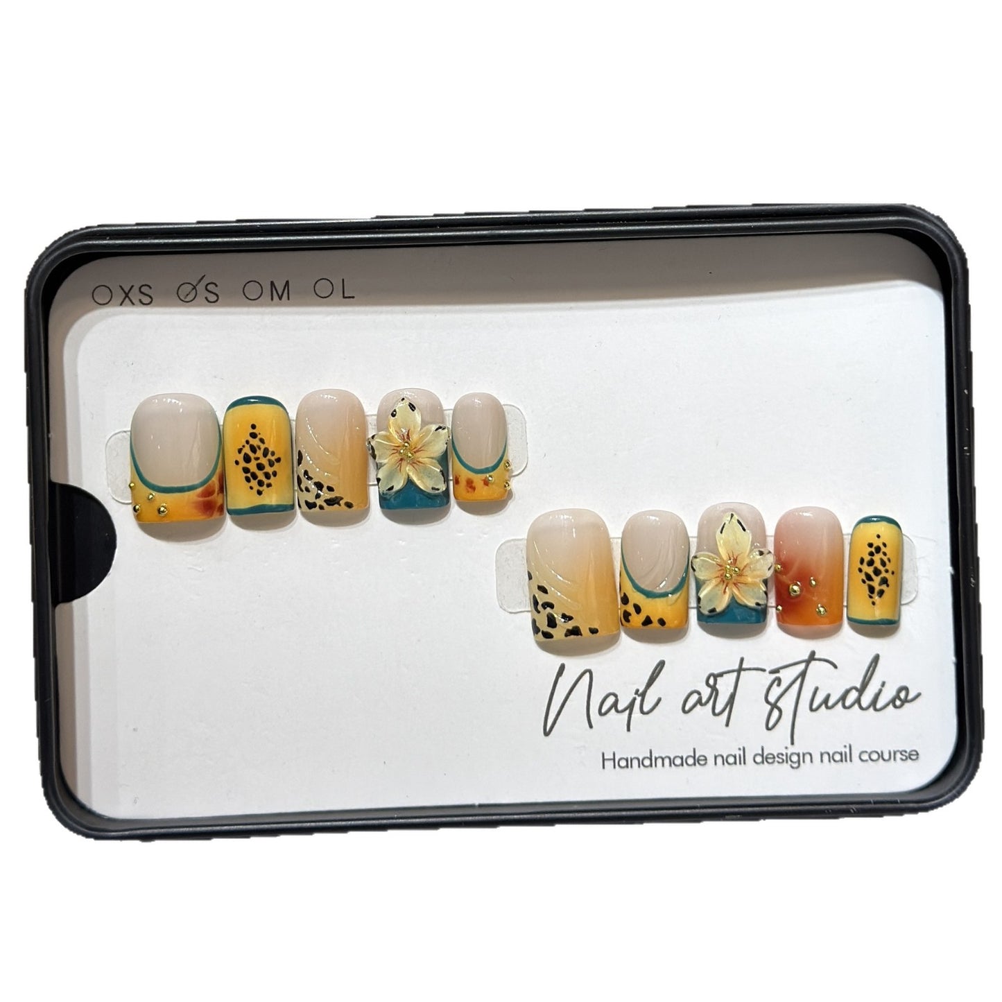 Blumenmotiv Press-On Nagelkunst Set Brehn