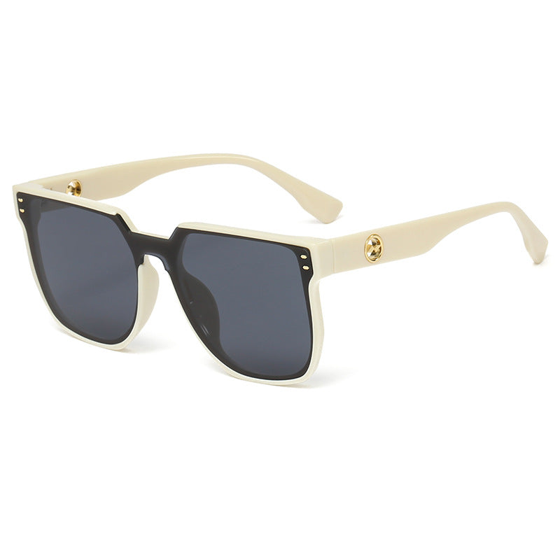 Damen auffällige Sonnenbrille mit markantem geometrischem Rahmen Brehn