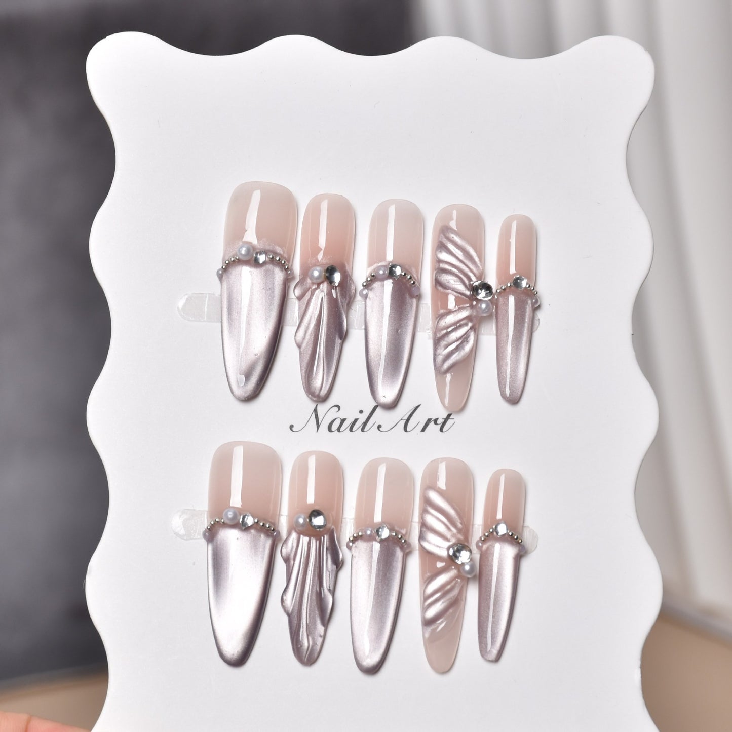 Glamorous Press-On Nail Art Set Brehn