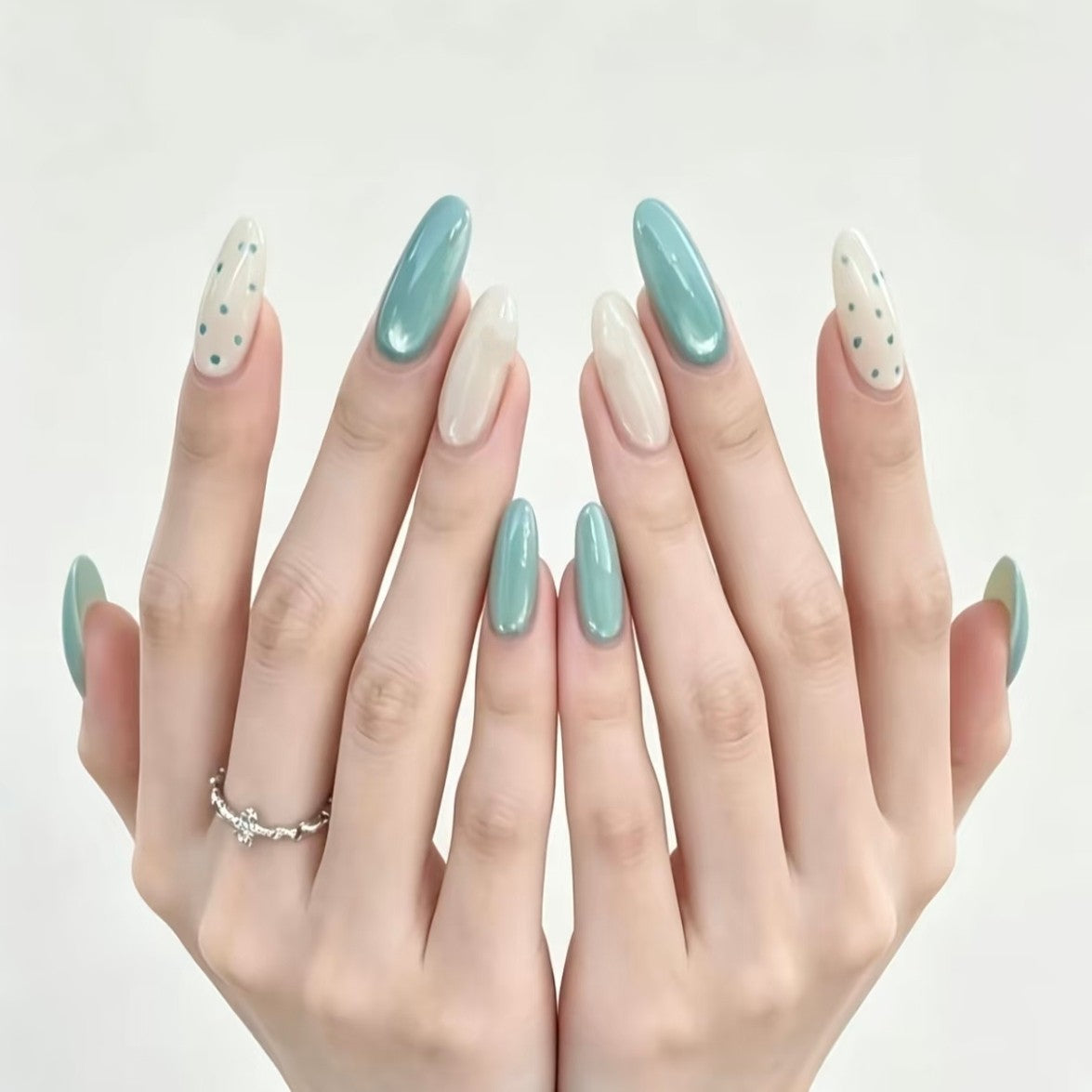 Glamouröse Gel-Nagelkunstverlängerungen Brehn