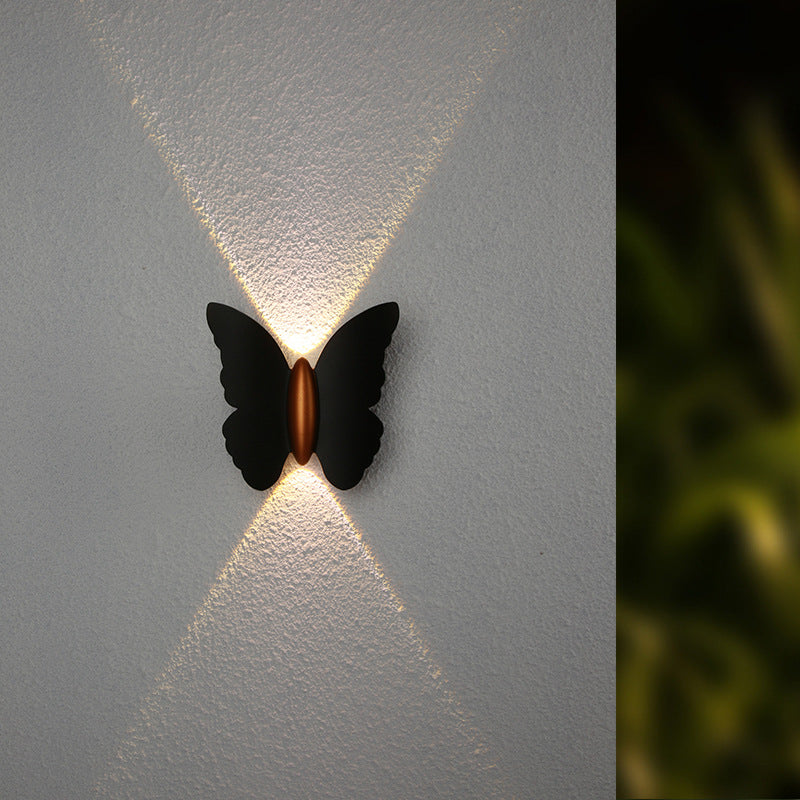 Kreative LED-Wandleuchte in Schmetterlingsform für den Außenbereich