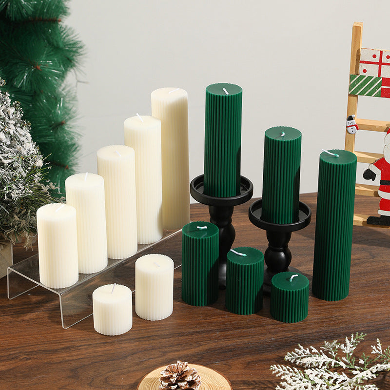 Gerippte Texturierte Feiertags-Säulenkerzen-Set