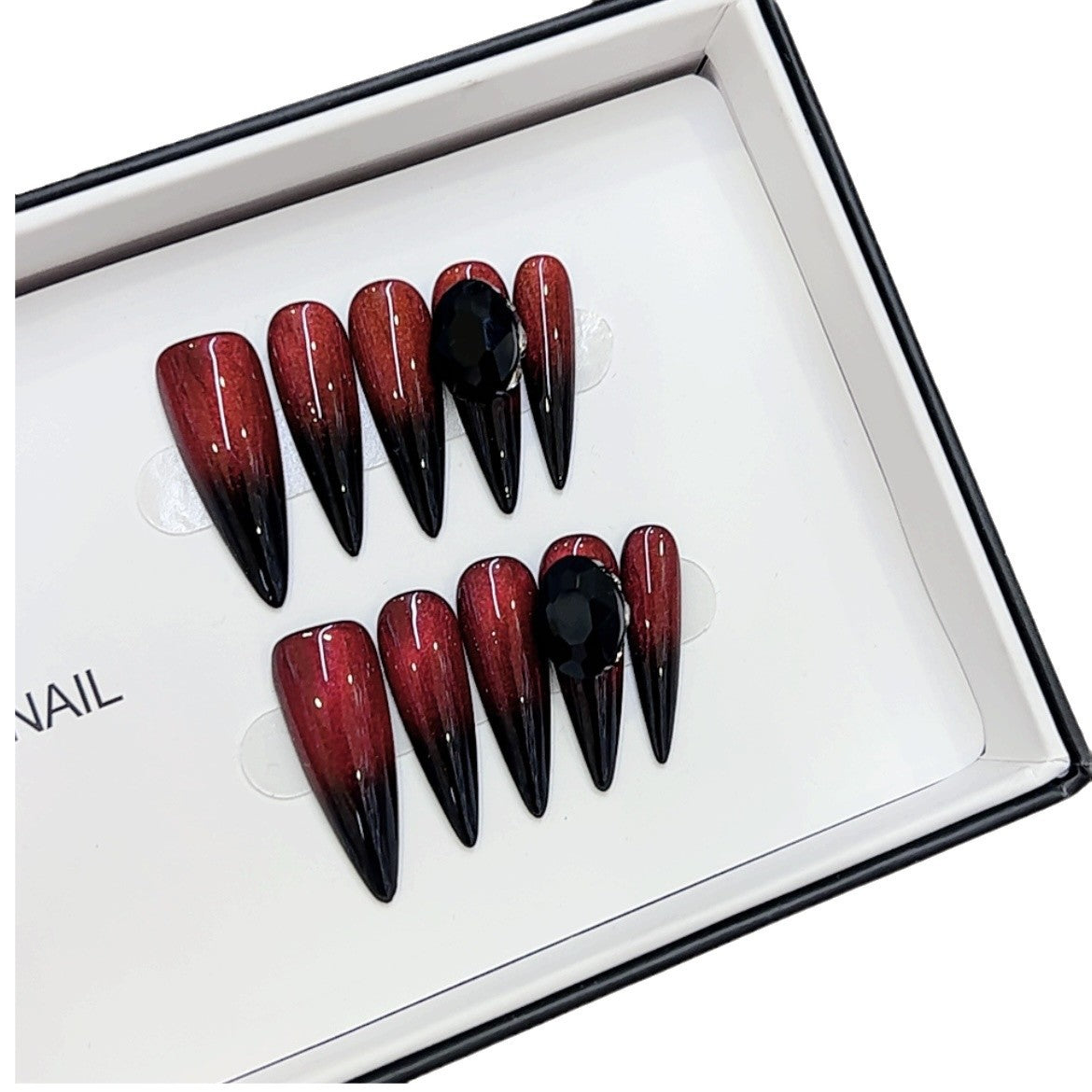 Künstlerisches von der Gothik inspiriertes Press-On-Nagelset Brehn