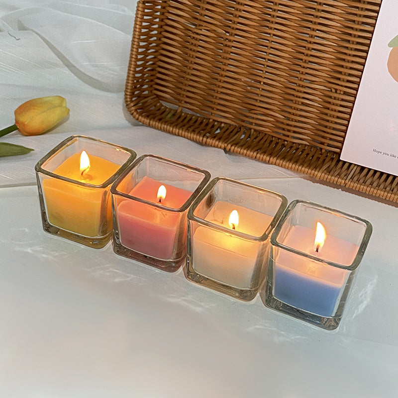 Quadratische Glas-Teelicht Duftsojawachskerze mit Baumwolldocht Minimalistisches Gefäß