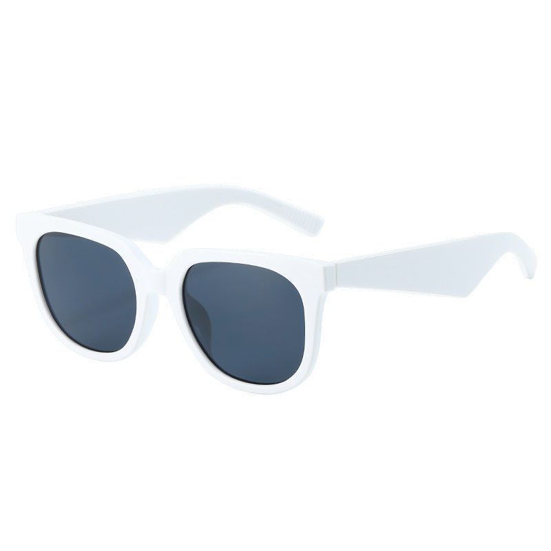 Damen stylische Sonnenbrille im modernen, geometrischen Design Brehn