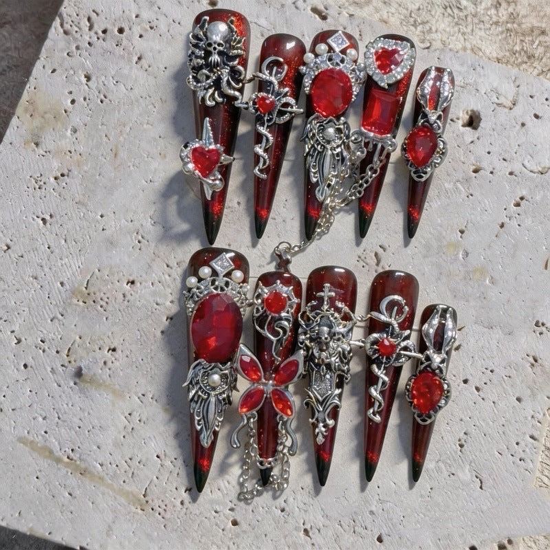 Dekorative Nagelkunst