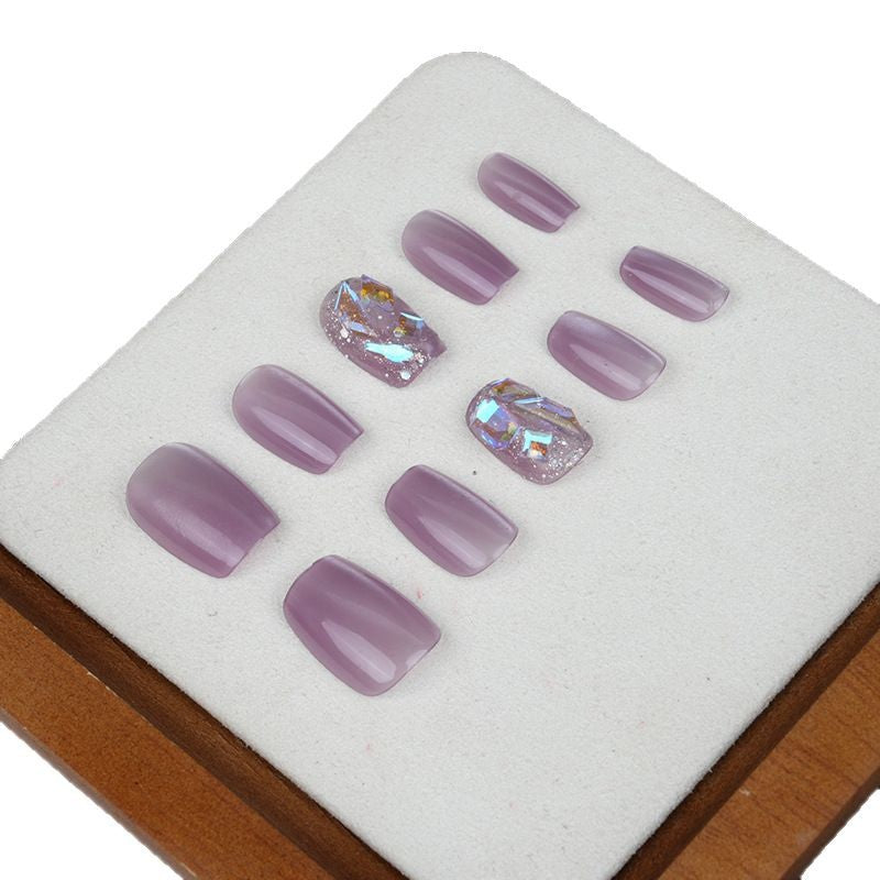 Premium Press-On Nail Set mit glänzenden und glitzernden Akzenten Brehn