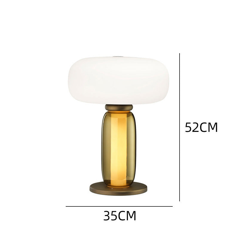 Moderne künstlerische Tischlampe mit elegantem Glassdesign