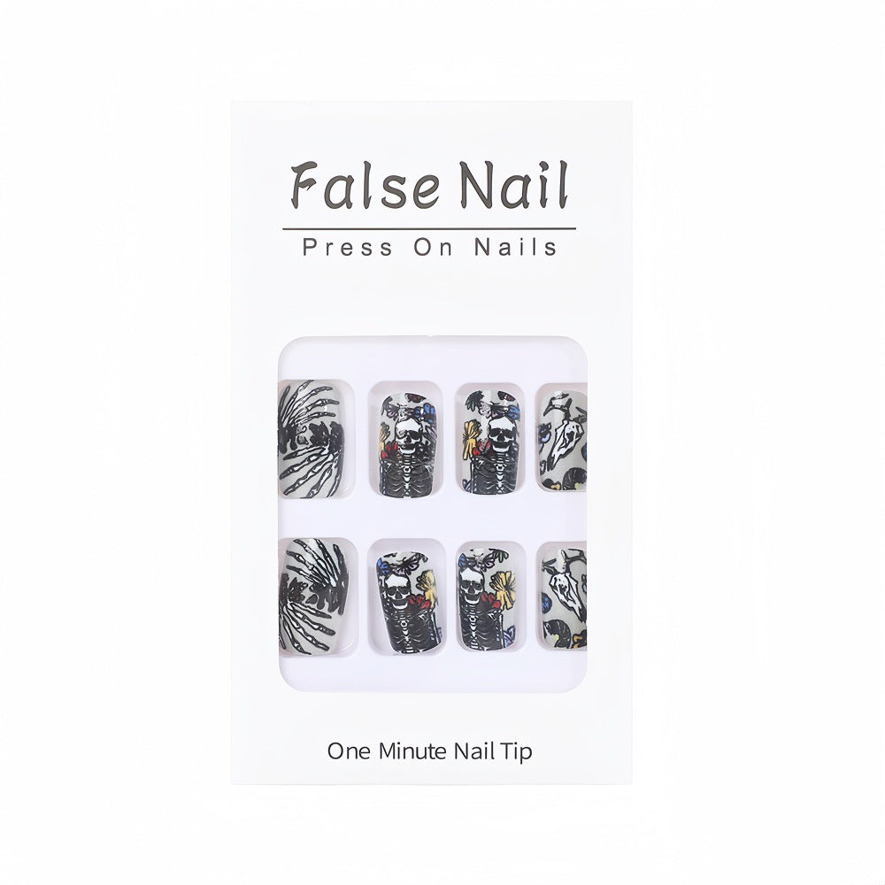 Kreatives Skelett-Nageldesign Brehn
