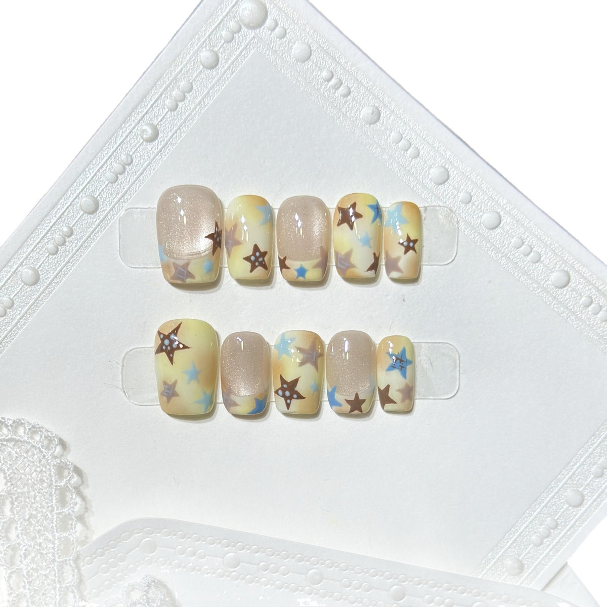 Press-On Nagelkunst Set mit Sterne Akzenten Brehn