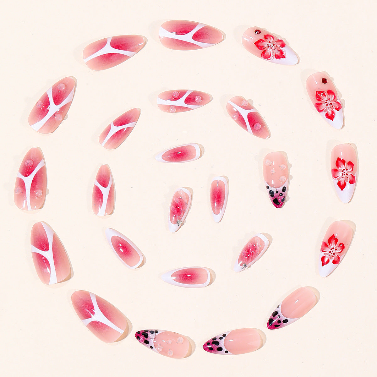 Künstlerisches Floral-Nageldesign Brehn