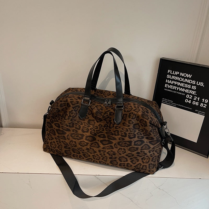 Wochenend-Reisetasche Im Modischen Leopardenmuster Brehn