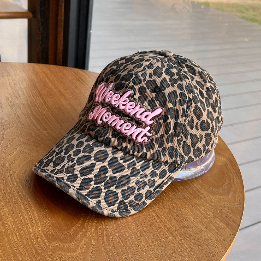 Gestickte Leopardenmuster-Kappe