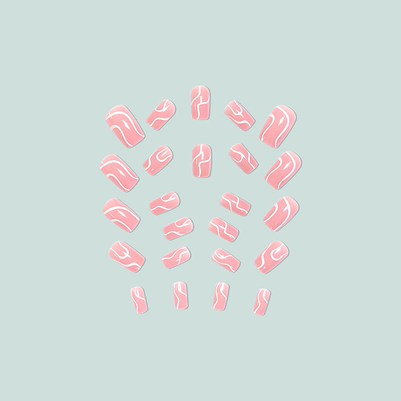 Kreative Nagelkunst mit ästhetischen Linienbrehn Brehn