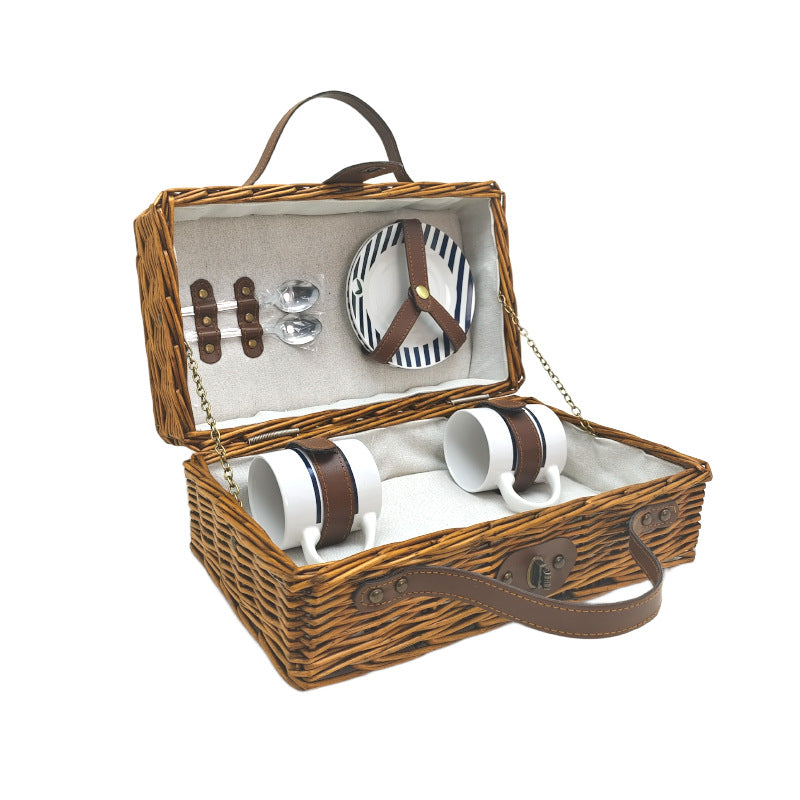 Damen Picknickkorb mit integriertem Geschirrset und stilvollen Details Brehn