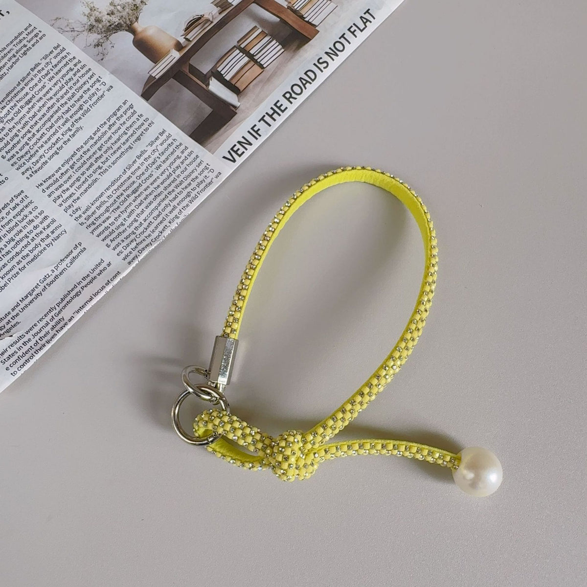 Elegante geknotte Perlenarmband-Band Brehn