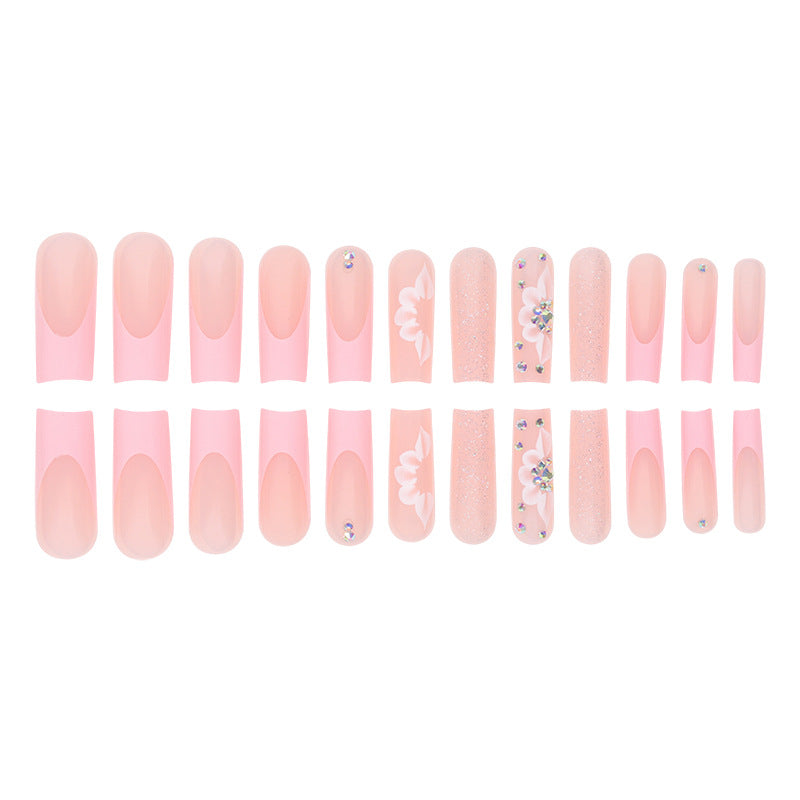 Glamouröses Floral Press-On Nagelset Brehn
