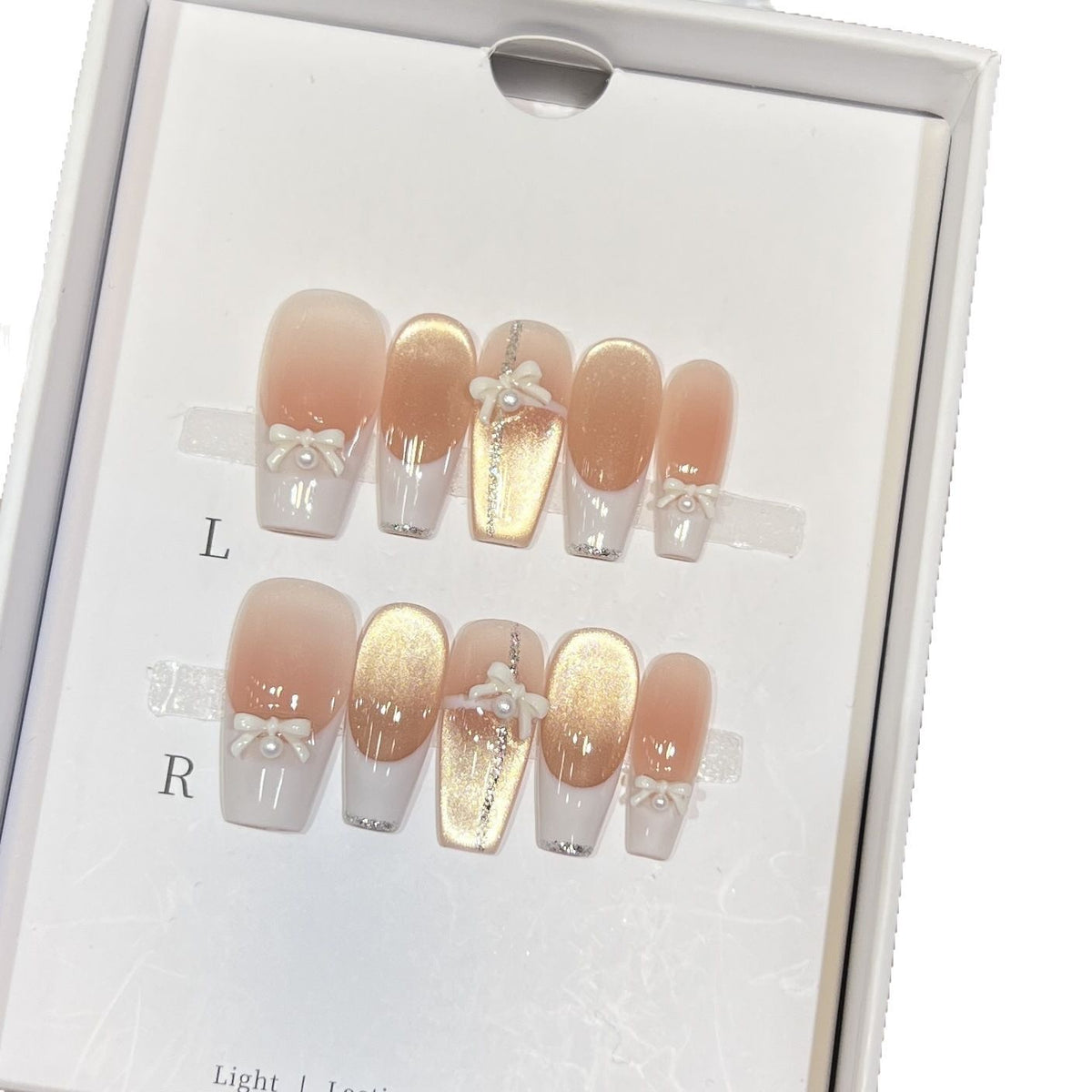 Elegantes wiederverwendbares Press-On-Nagelkunst-Set mit Perlen- und Glitzerakzenten Brehn