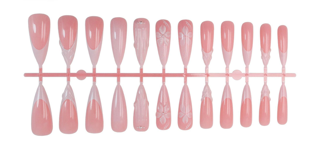 Kunstnagelset mit eleganten 3D-Blütenverzierungen Brehn