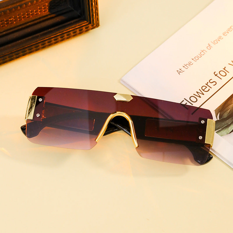 Damen geometrische Statement-Sonnenbrille Brehn