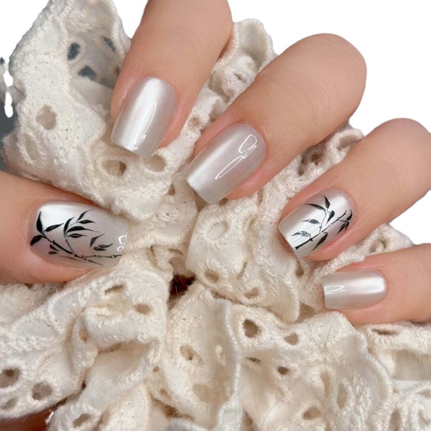 Künstlerische Blumendruck-Press-On-Nagelkunst Brehn