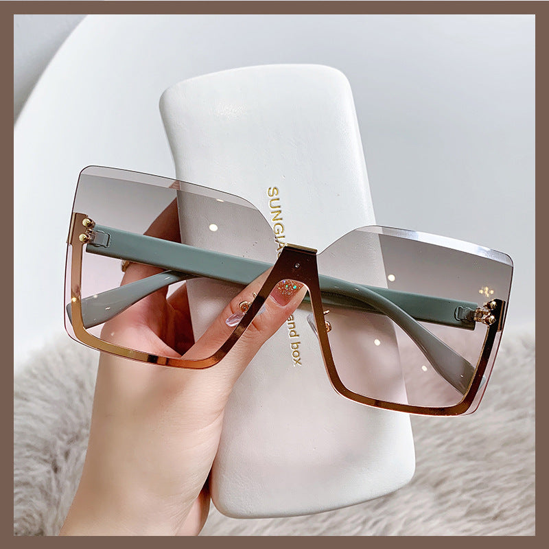 Damen Oversized Sonnenbrille im modernem Design mit UV-Schutz Brehn