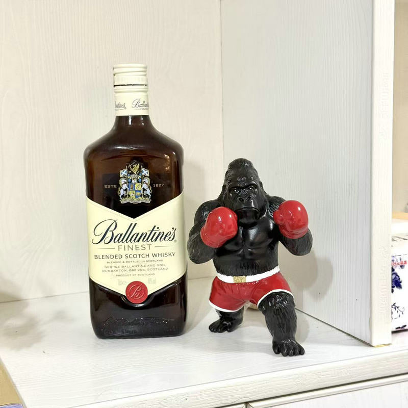 Boxende Gorilla Statue Brehn