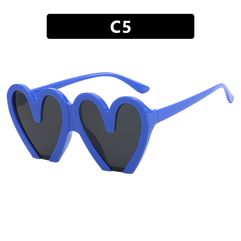Damen Herzförmige Sonnenbrille mit robustem Kunststoffrahmen und UV-Schutz Brehn