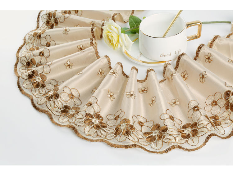 Elegante und Verspielte Spitzenbluse Brehn