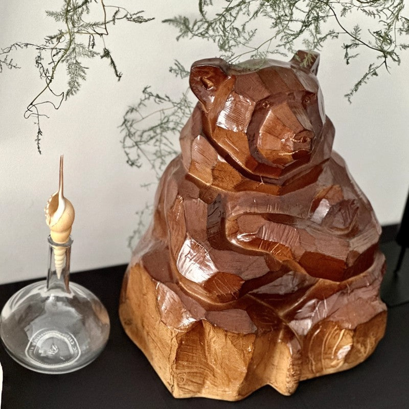 Dekorative Holz-Bär