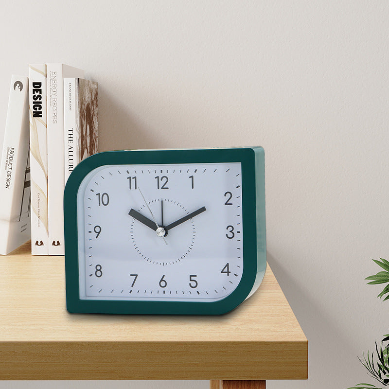 Nostalgischer Tischwecker Im Kreativen Haus-Design Brehn