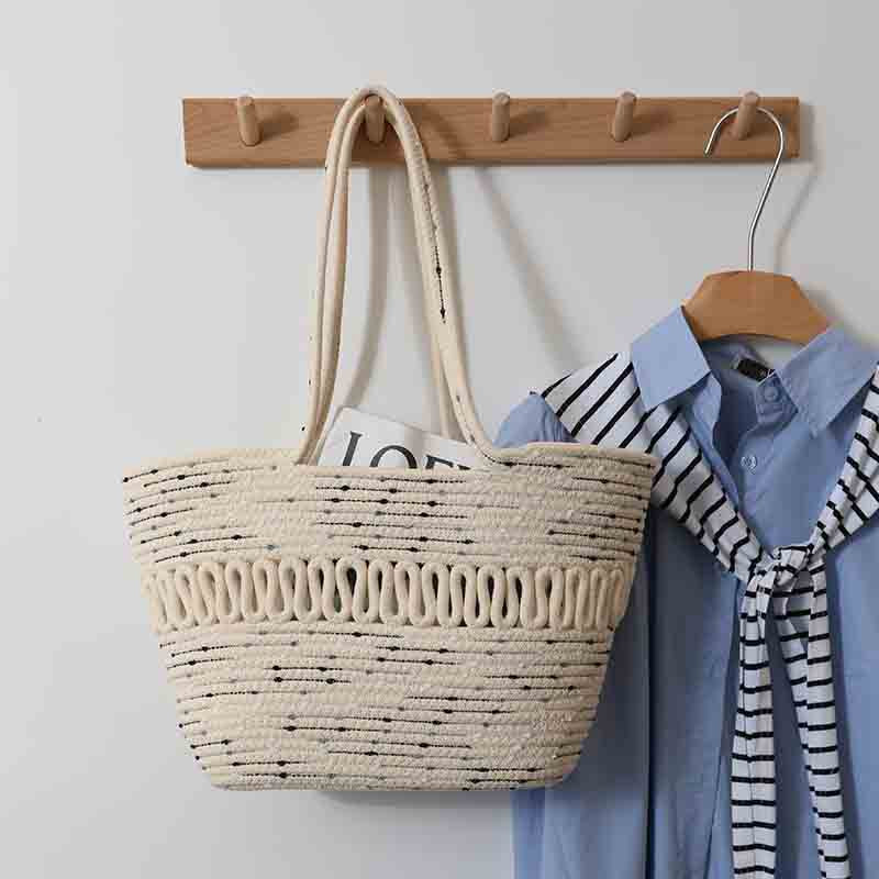 Damen Henkeltasche mit farbenfrohen Akzenten Brehn