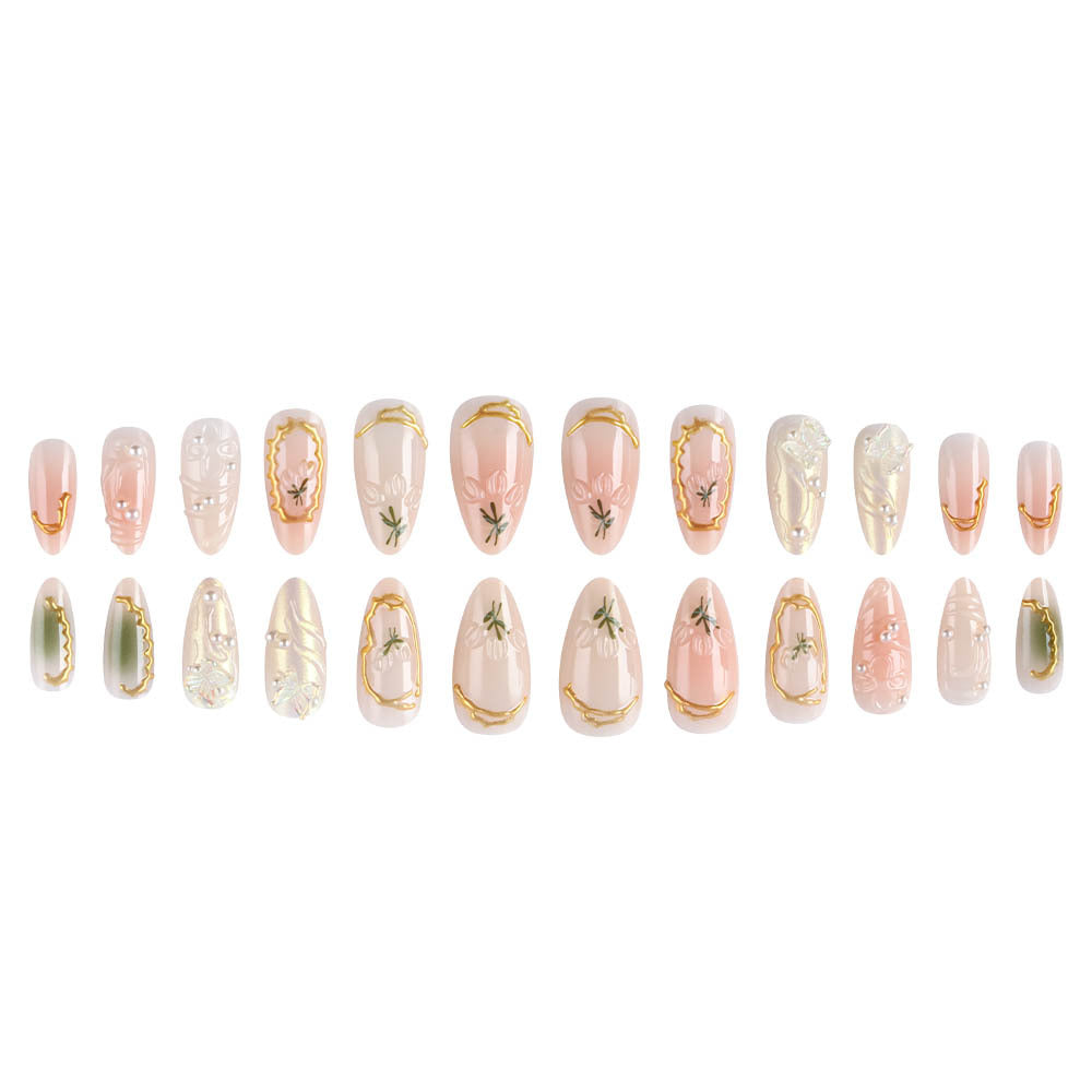 Künstlerische Gel-Nagelverlängerungen Brehn
