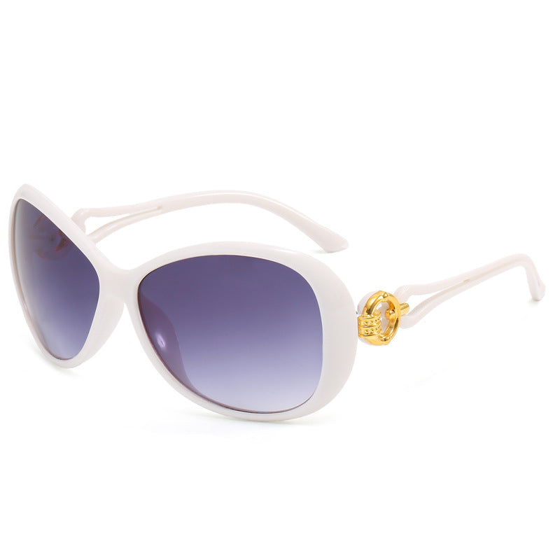 Damen Modische Sonnenbrille mit retro Akzenten Brehn