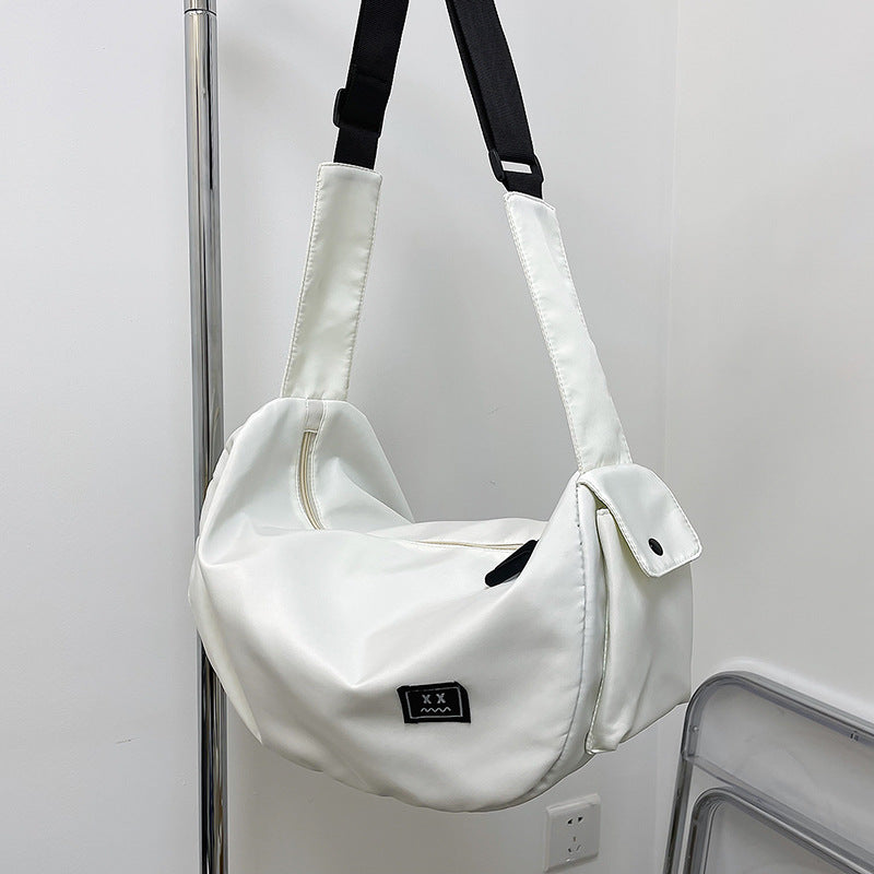 Sportliche Schultertasche Mit Verstellbarem Tragegurt Brehn