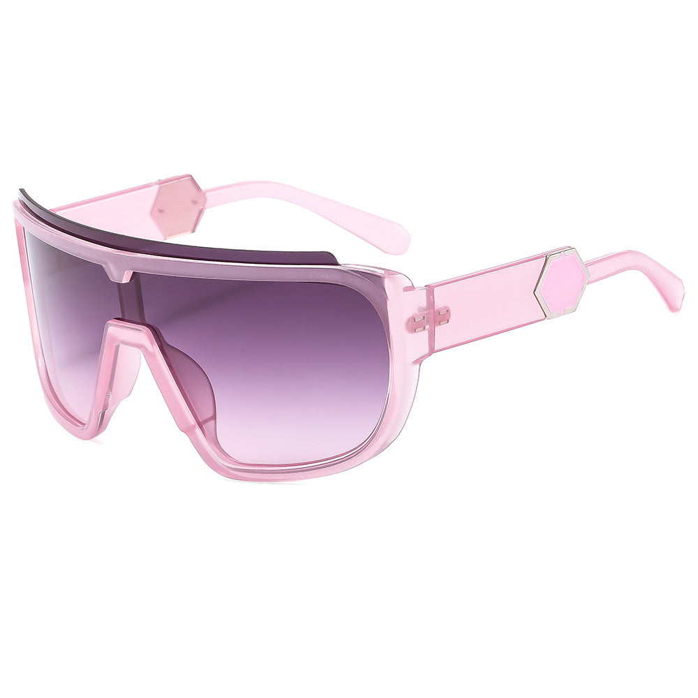 Damen sportive Sonnenbrille mit futuristischem Design und breiter Front Brehn