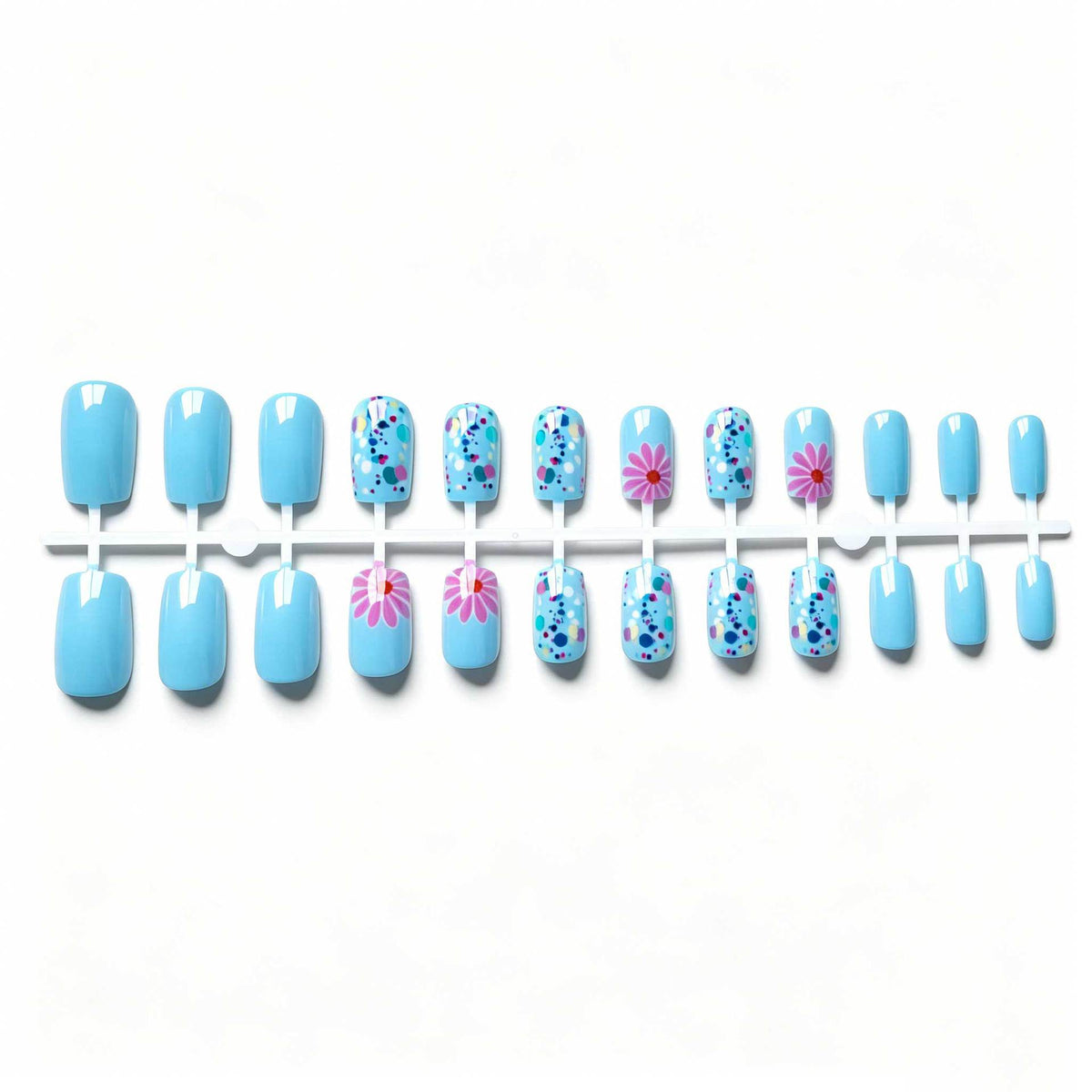 Blumenverziertes Nagelkunst-Set