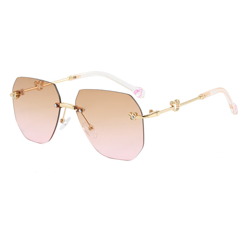 Damen stilvolle Oversized-Sonnenbrille mit facettiertem Rahmen Brehn