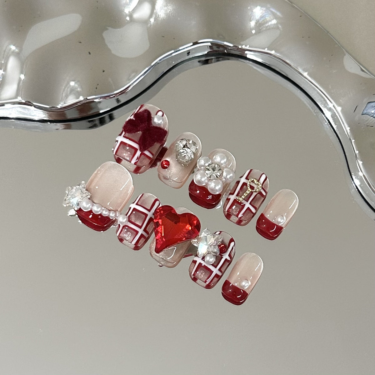 Luxury Themen Press-On Nagelkunst Set