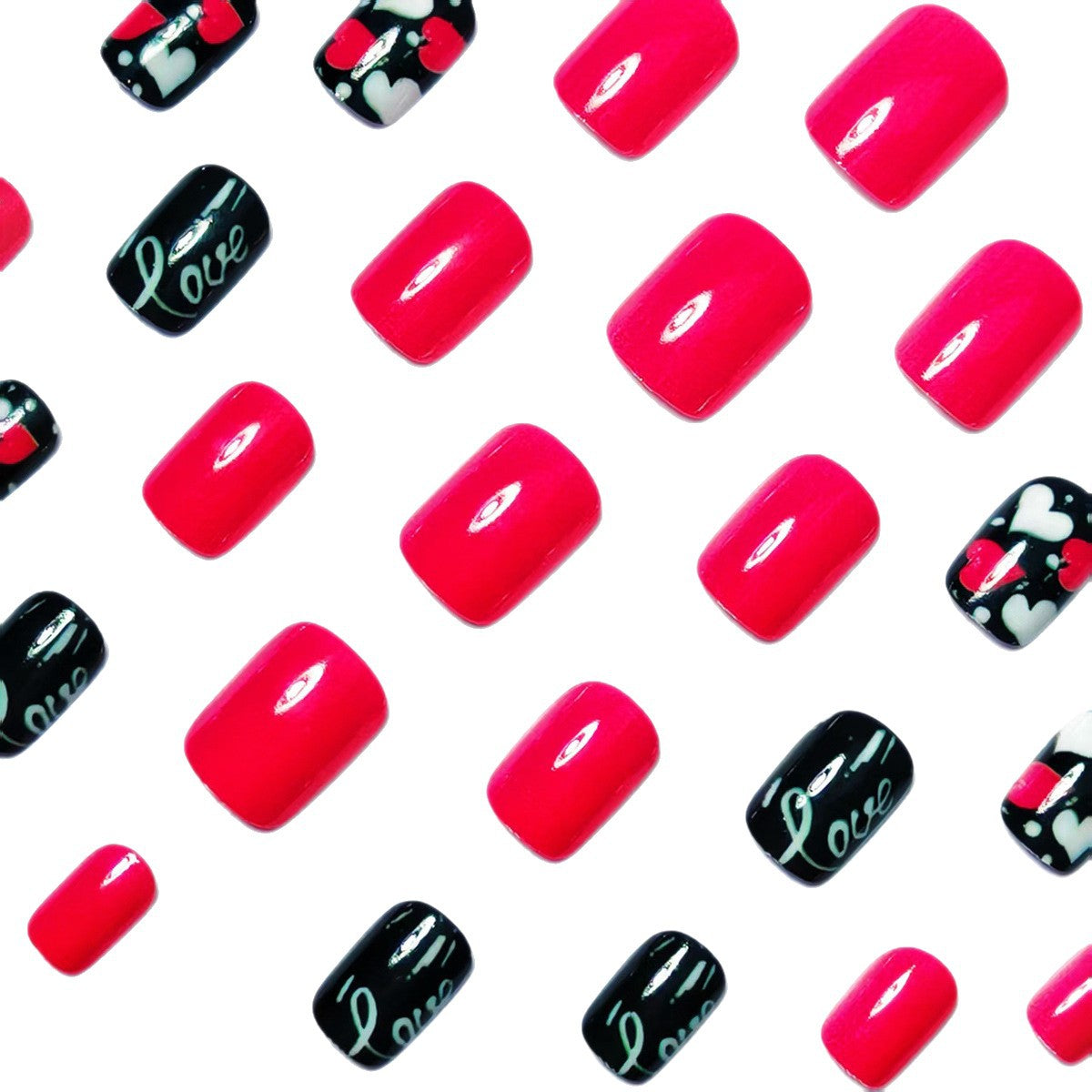 Kunstnageldesign mit Herzen und Kussmotiven Brehn