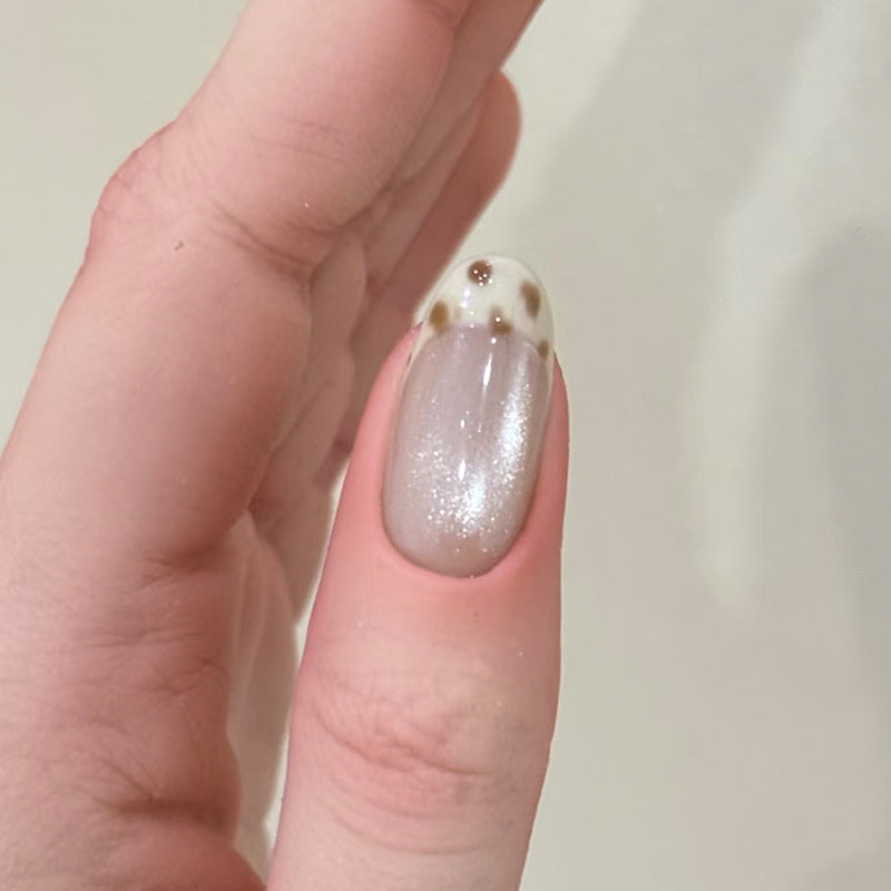 Künstlerisches Press-On-Nagelset mit glänzendem Finish und einzigartigen Mustern Brehn