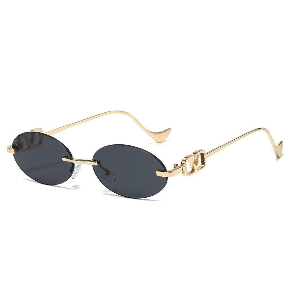 Stylische ovale Sonnenbrille mit dekorativen Akzenten Brehn