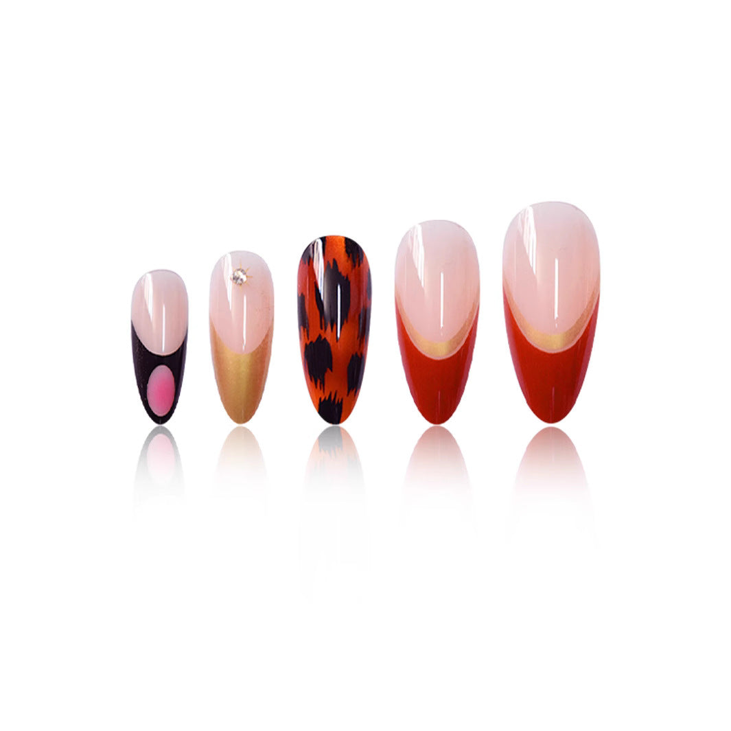 Künstlerische Stiletto Press-On-Nageldesigns Brehn