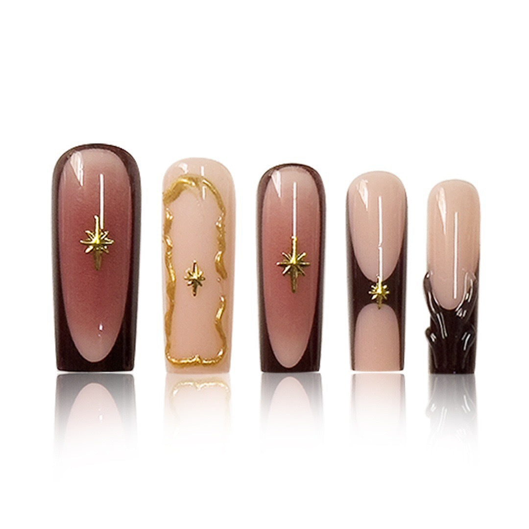 Elegante Designer-Nagelkunstverlängerungen Brehn