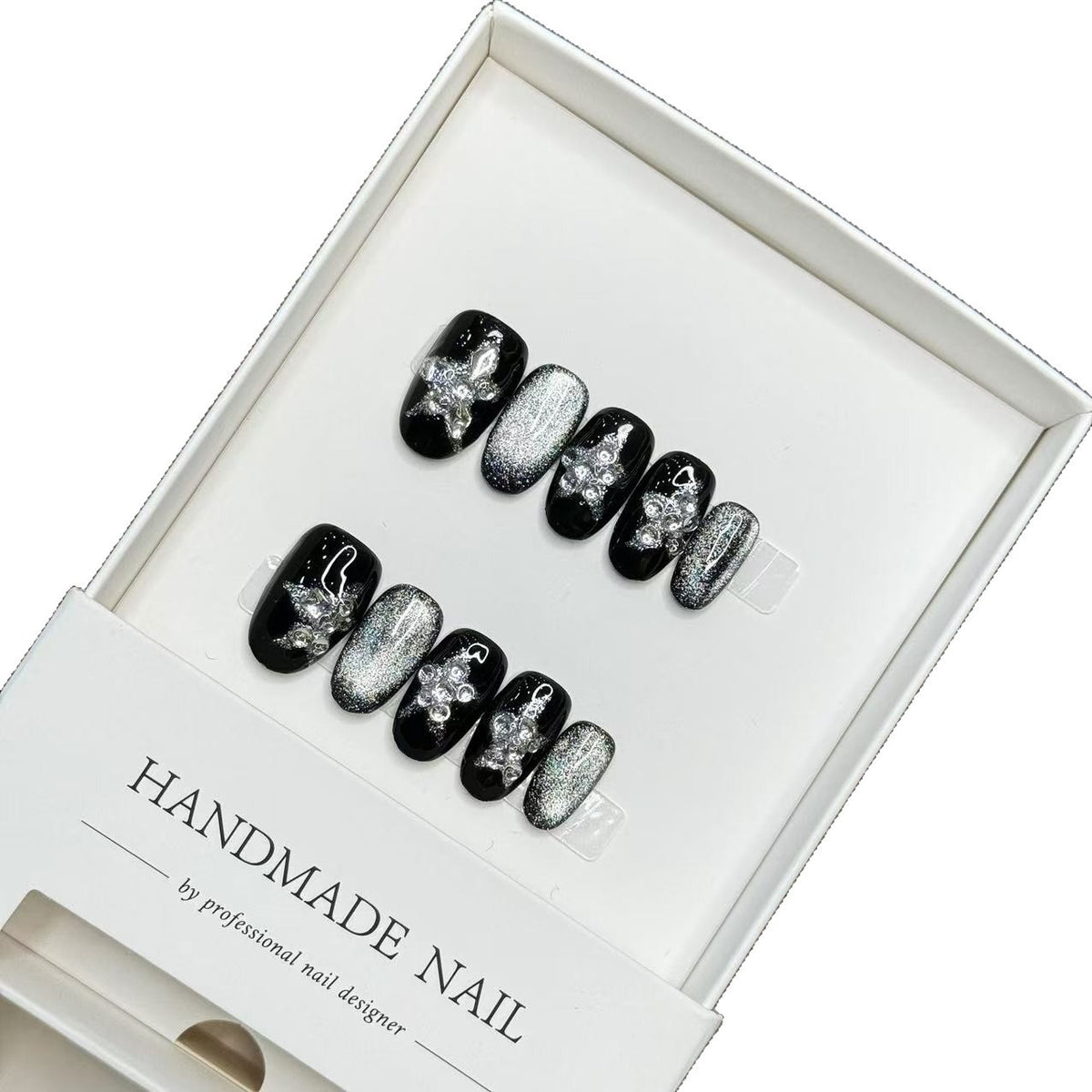 Künstlerisches Press-On Nail Set
