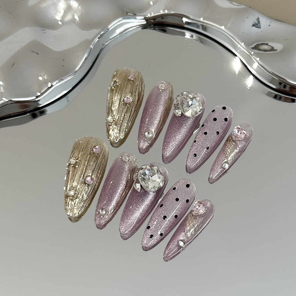 Glamouröse mit Strass besetzte Press-On Nagelset