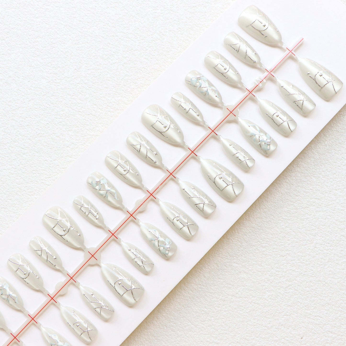 Elegante Press-On Nagelkunst Kollektion Brehn
